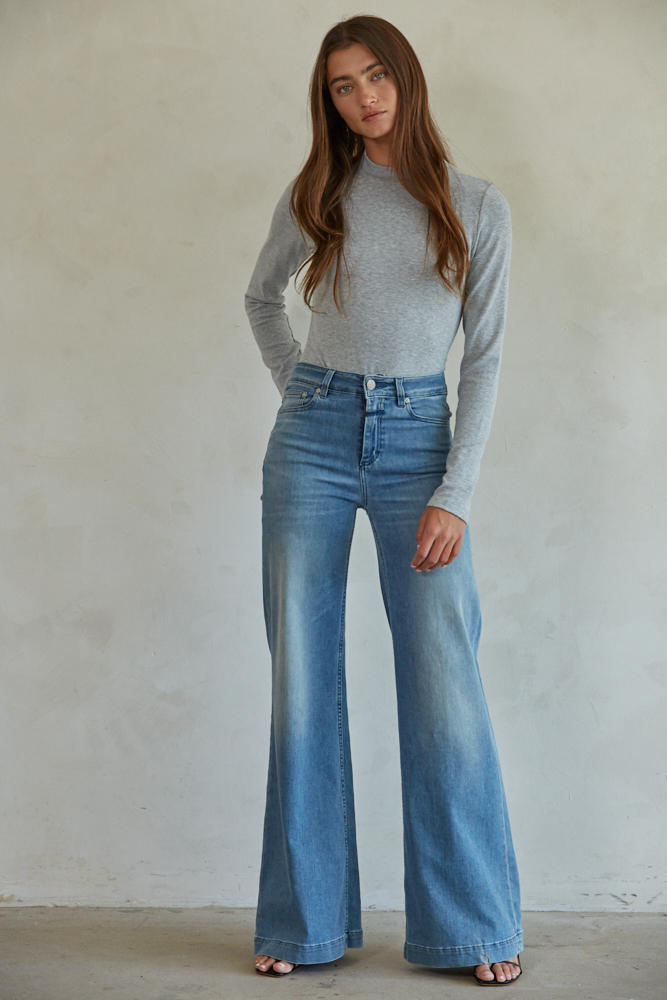 Claire Mock Neck - Soft Grey