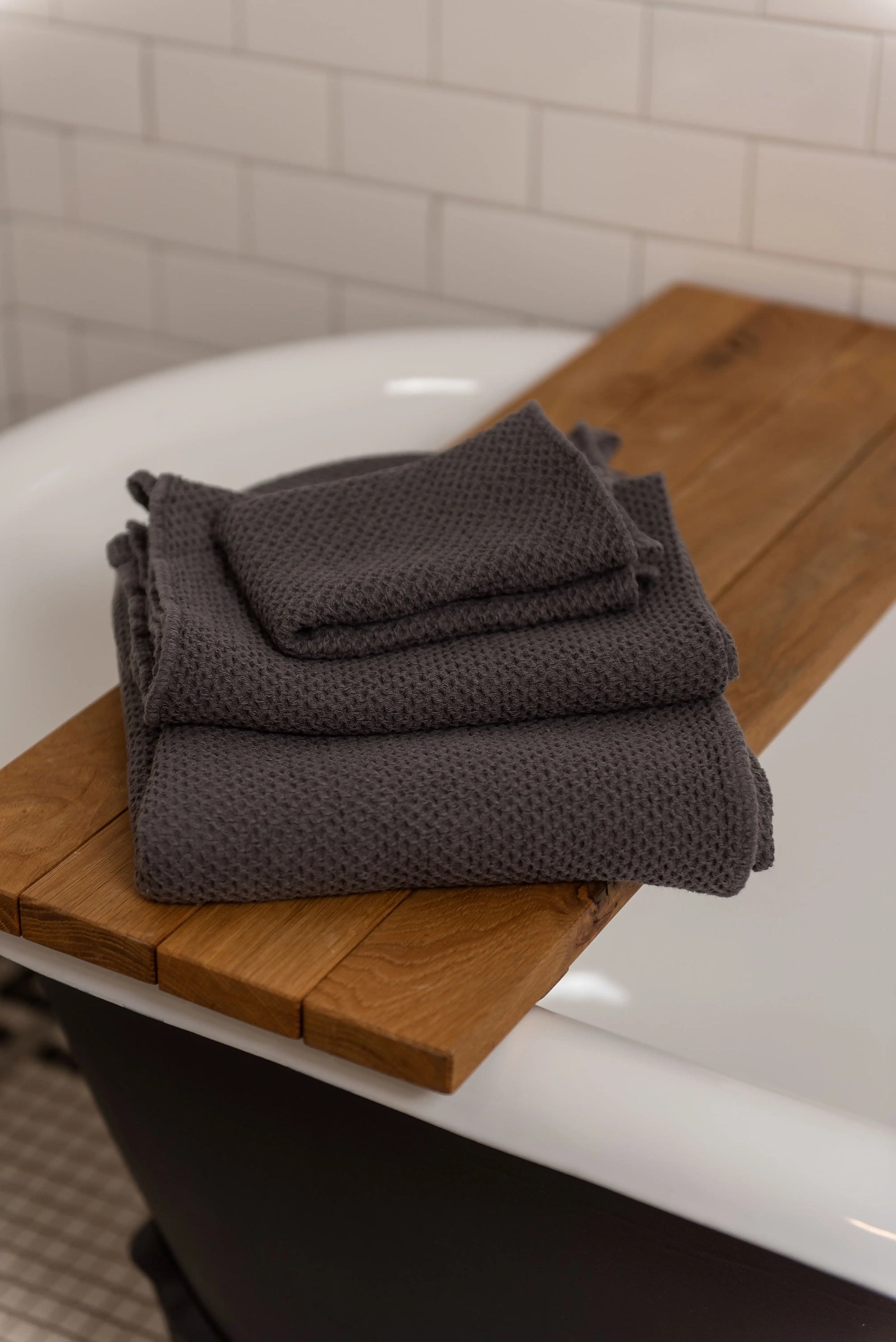 Linen Waffle Bath Towel - Slate
